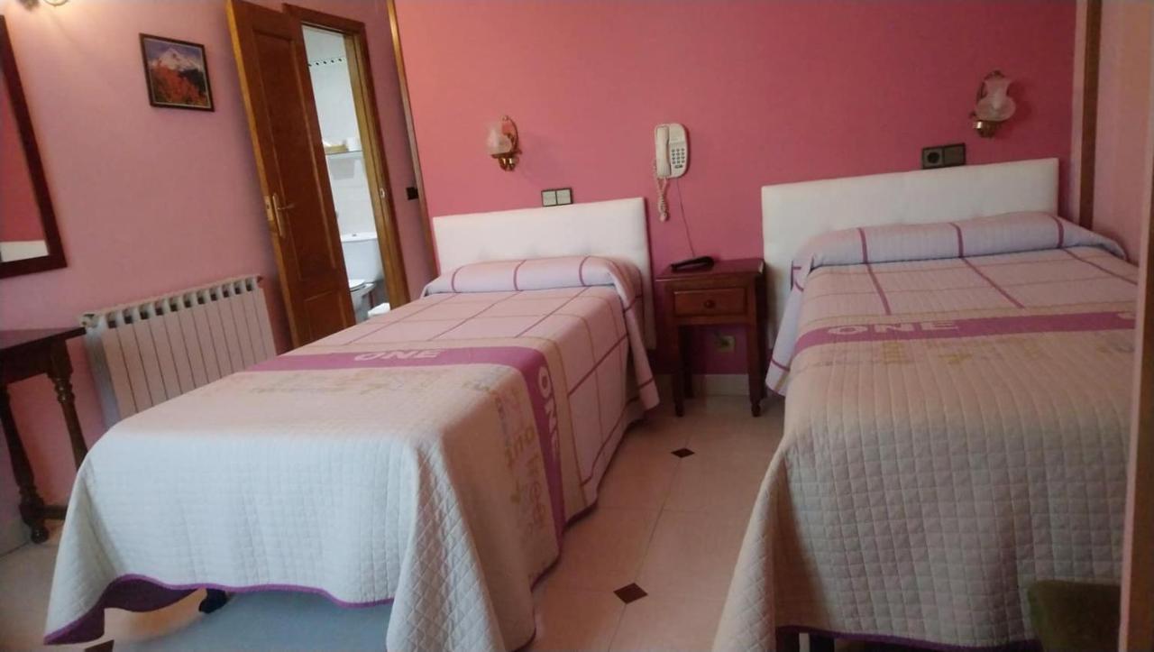 Hostal Don Jaime I Y II 塞哥维亚 外观 照片
