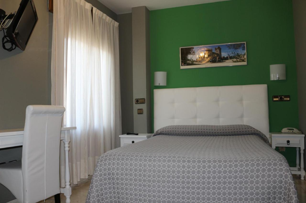 Hostal Don Jaime I Y II 塞哥维亚 外观 照片